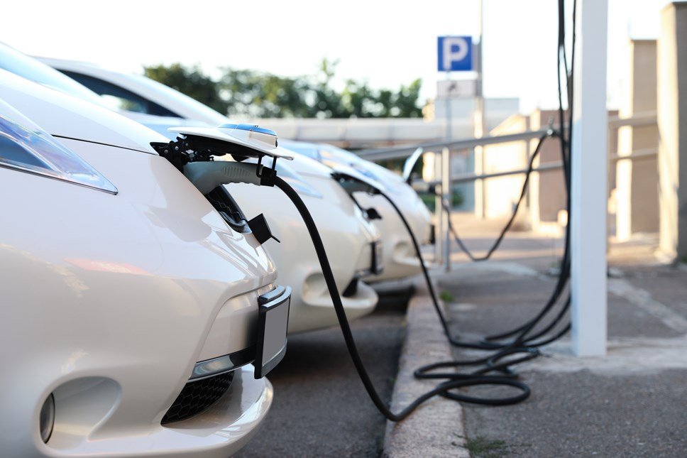 electric vehicle plugs charging stations